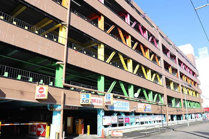 ティーワン郡山駅西口駐車場