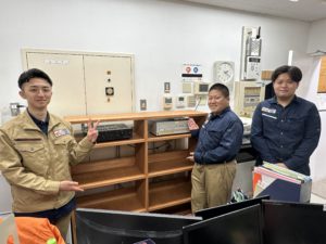 \\建築デザイン科2年　家具製作//